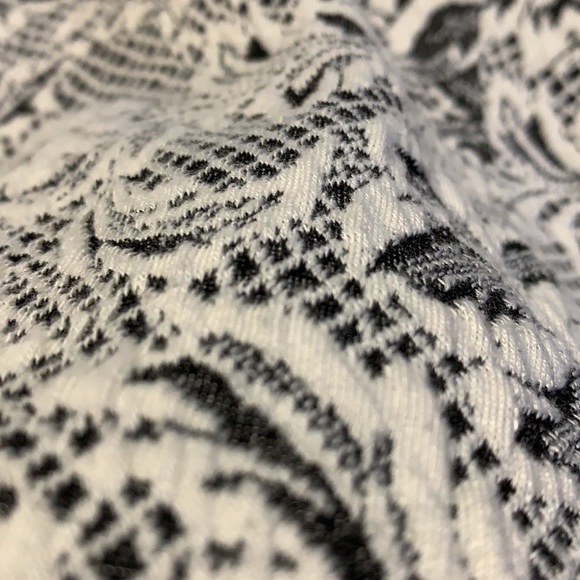 Light crop top sweater - Picture 3 of 7